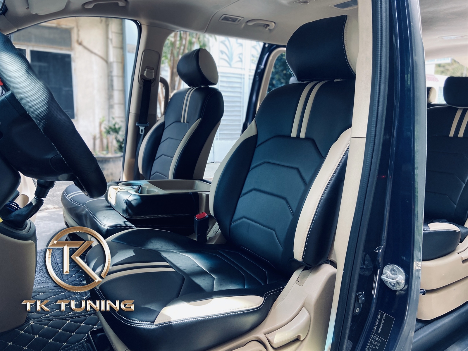 Bọc Ghế Da Xe Hyundai Starex Chuyên Nghiệp Tphcm
