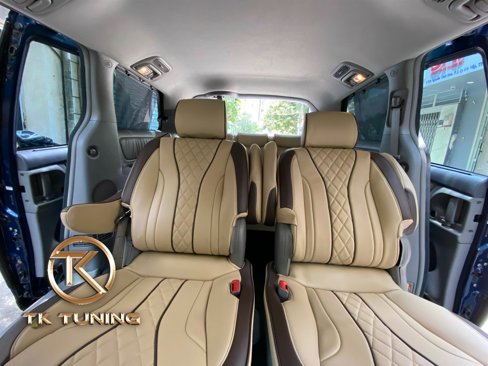 Bọc Ghế Da Toyota Sienna Giá Cạnh Tranh