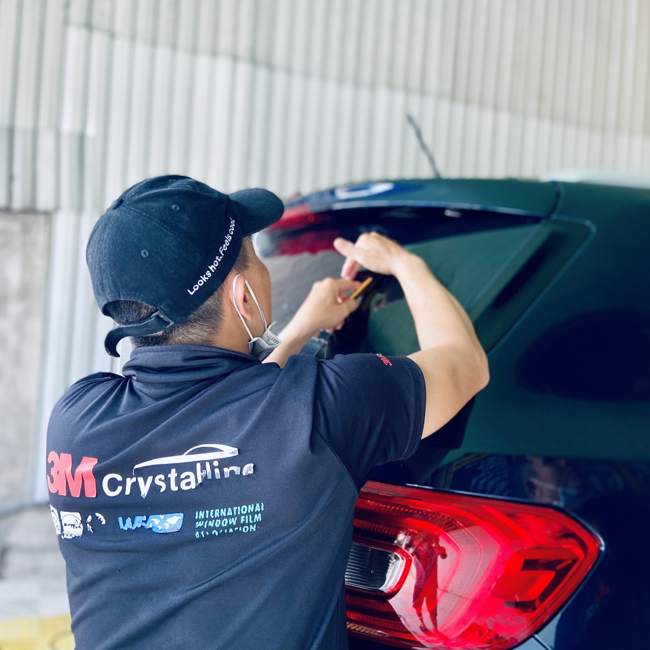 Dán Phim Cách Nhiệt Cho Xe Ô Tô Ở Tphcm