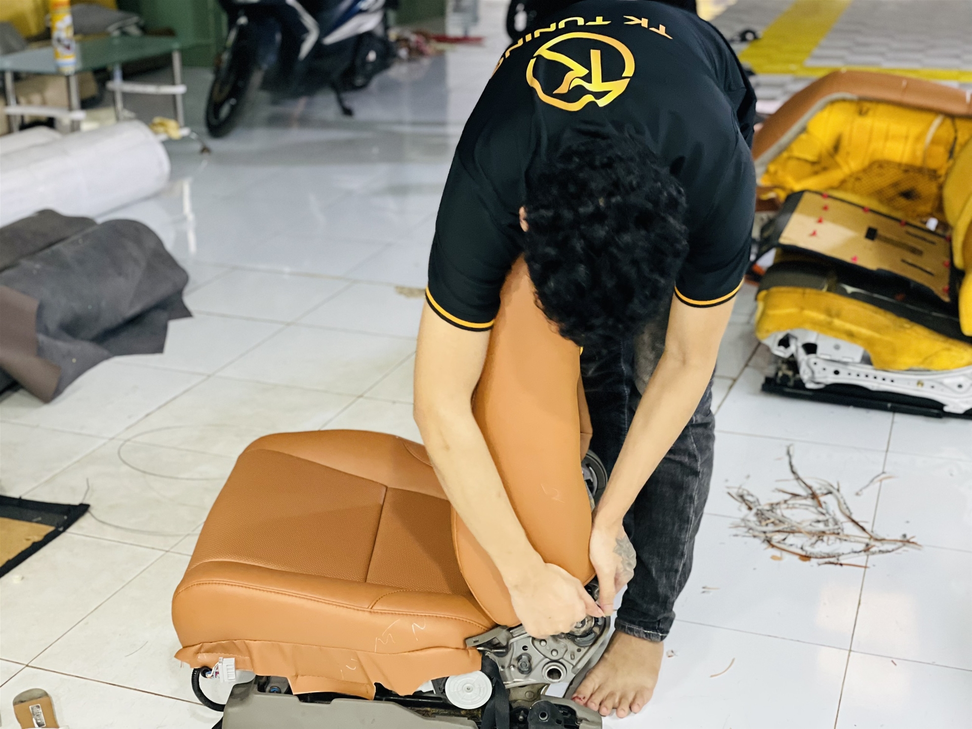 may bọc ghế da cho xe ô tô tại tphcm