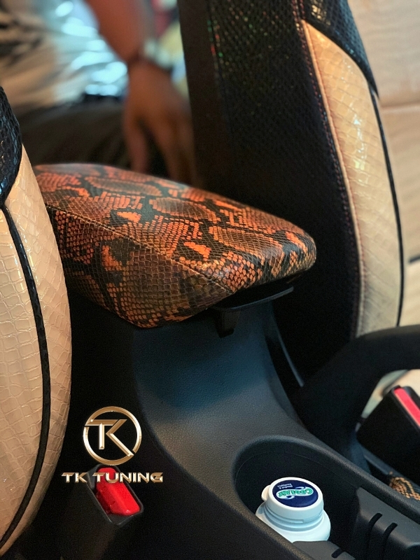 Dán da con ngựa xe Hyundai Kona