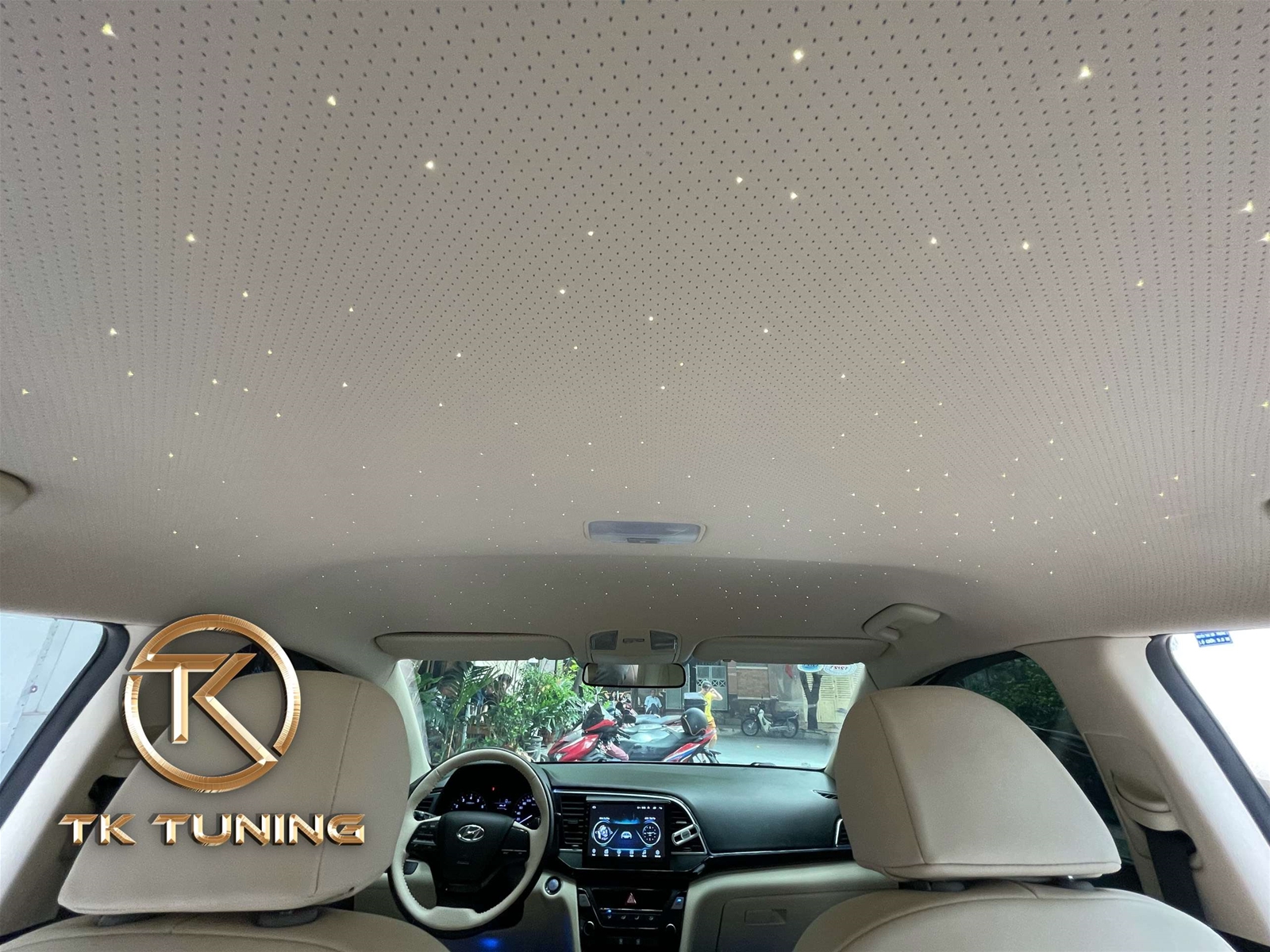 Dán Trần Da Cho Xe Hyundai Elantra Chuyên Nghiệp