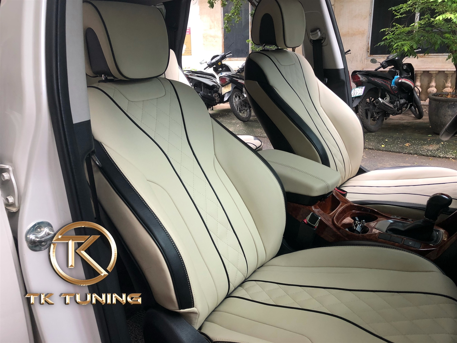 Bọc Ghế Da Hyundai Santafe Mẫu Mới Nhất Tại Tphcm