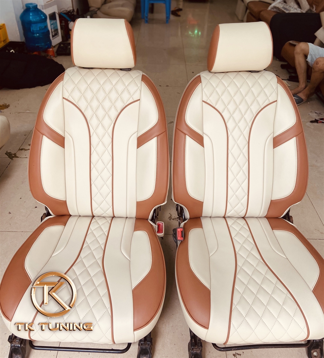Mẫu Ghế Da Innova Chế Kiểu Mercedes