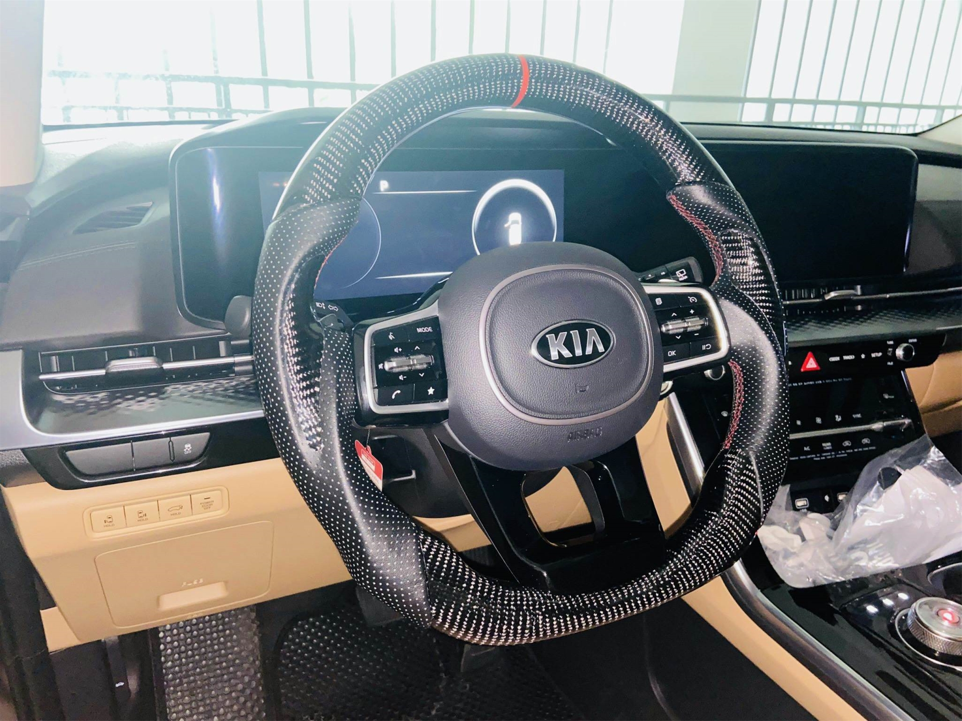 khâu da vô lăng cho xe ô tô