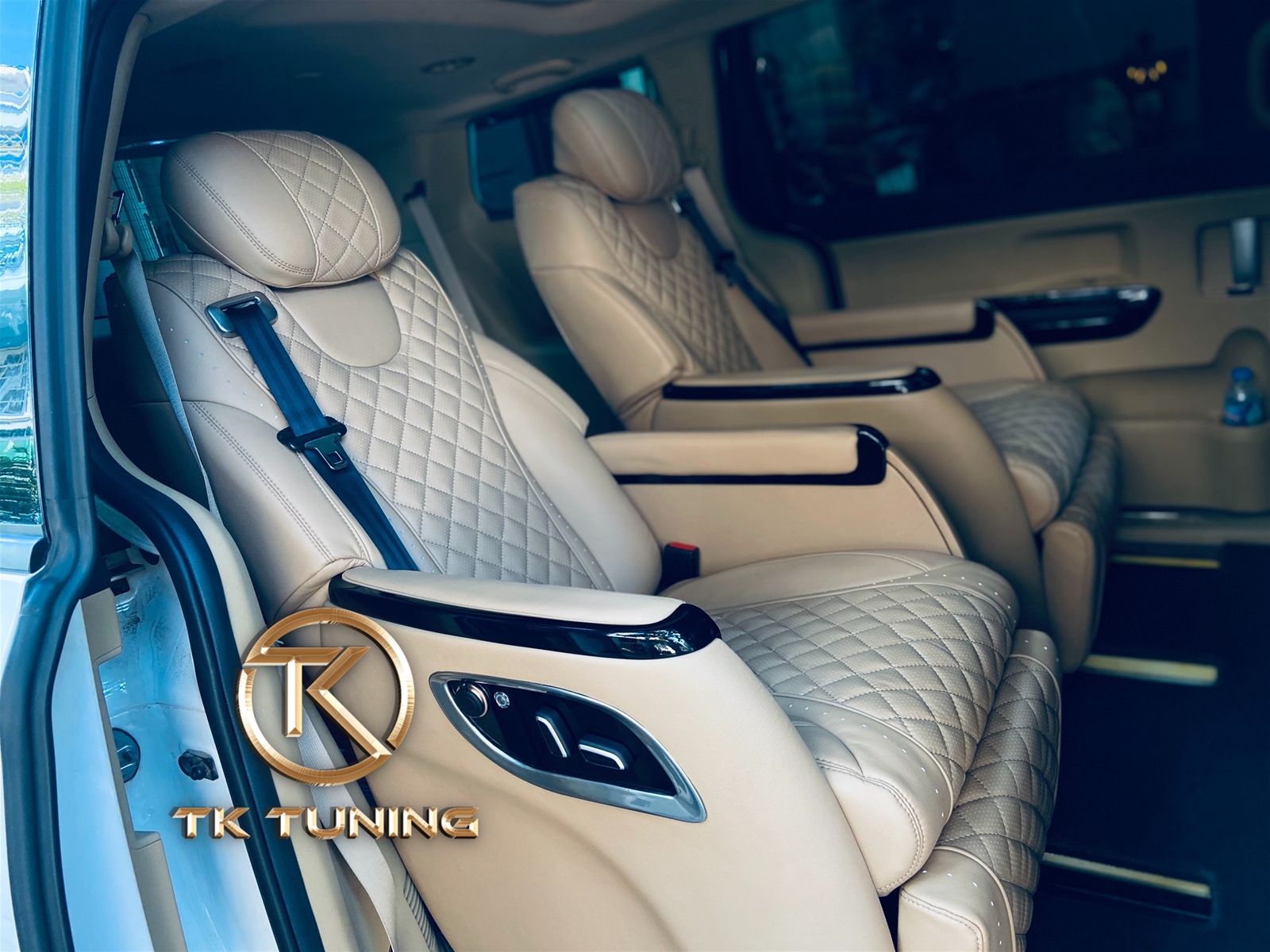 ✅địa Chỉ Độ Ghế Limousine Tại Tphcm/0968788295