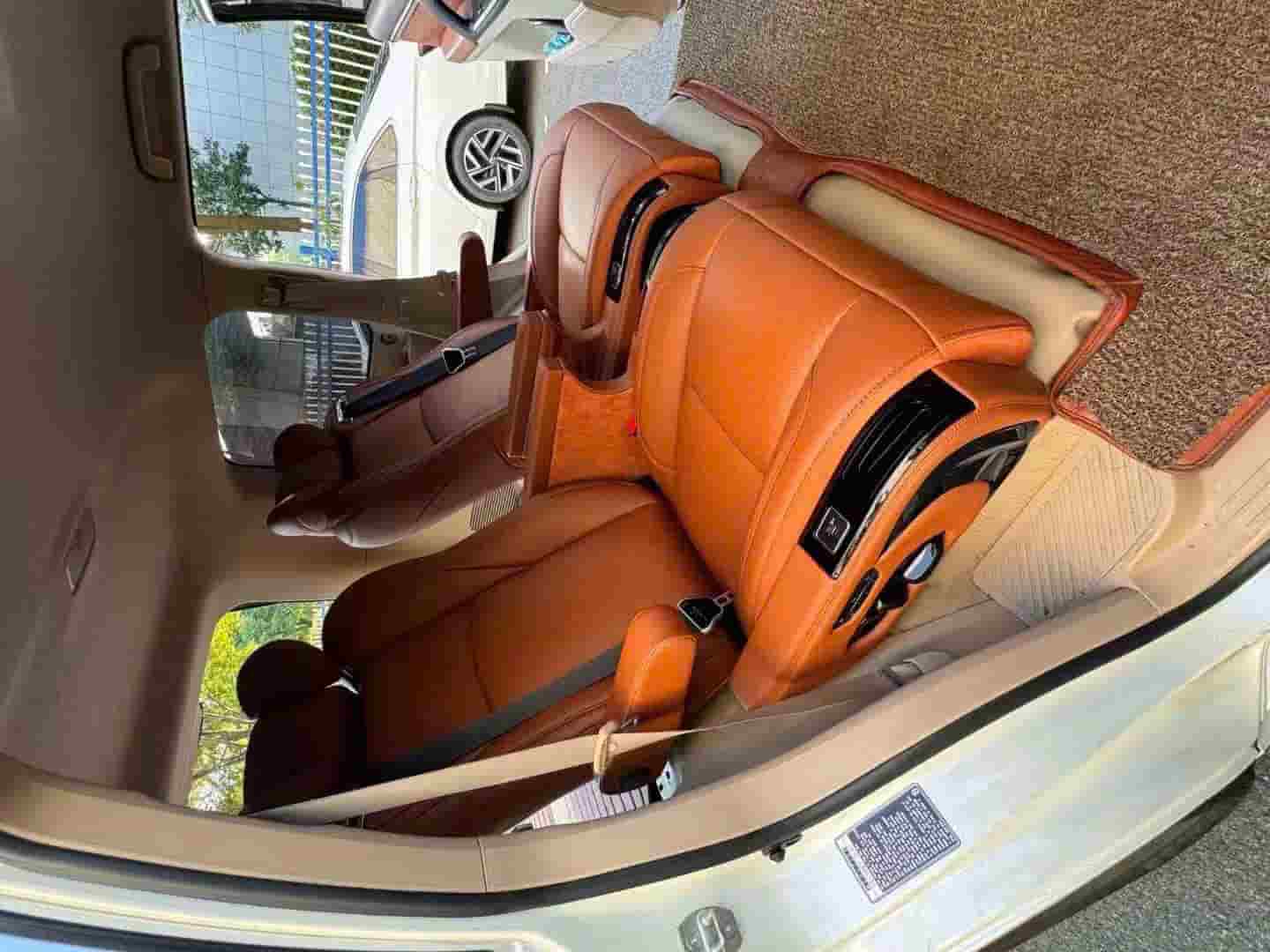 độ ghế limousine cho xe suv