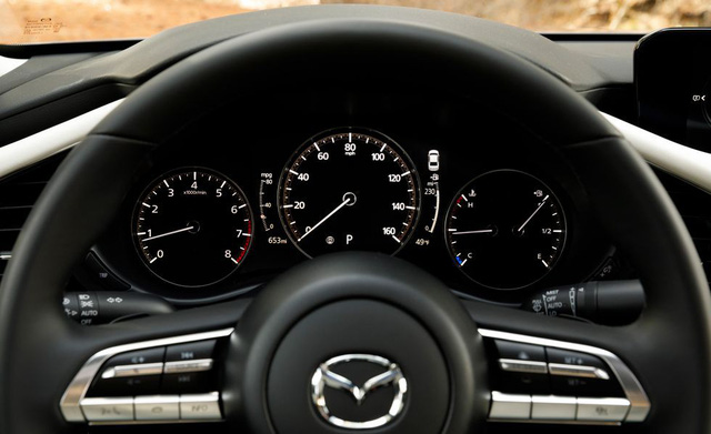 Đánh giá Mazda 3 2019: dễ hiểu vì sao người việt mong thaco nhập về đến thế