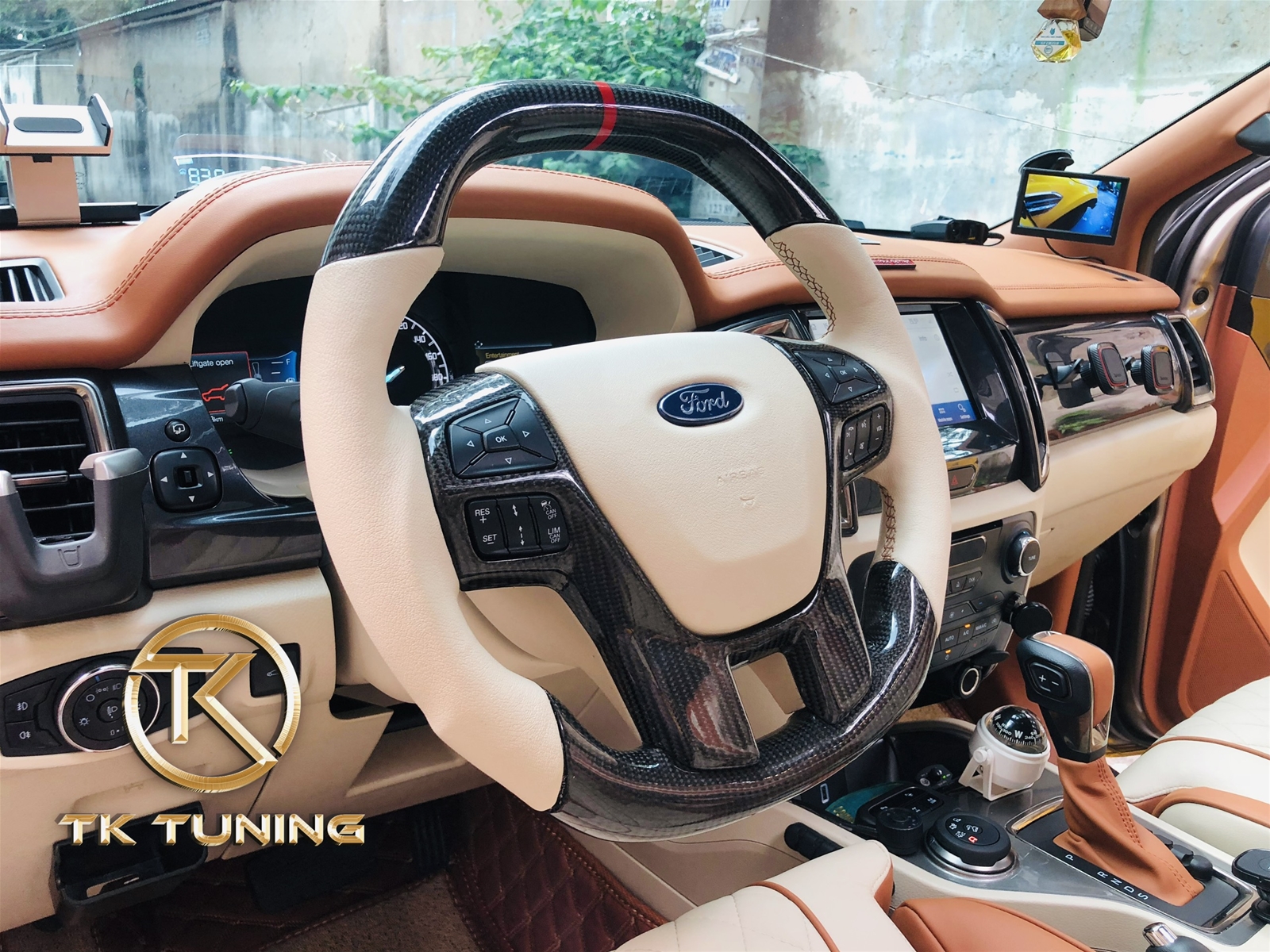 độ ghế vip limousine cho xe ô tô tại tphcm